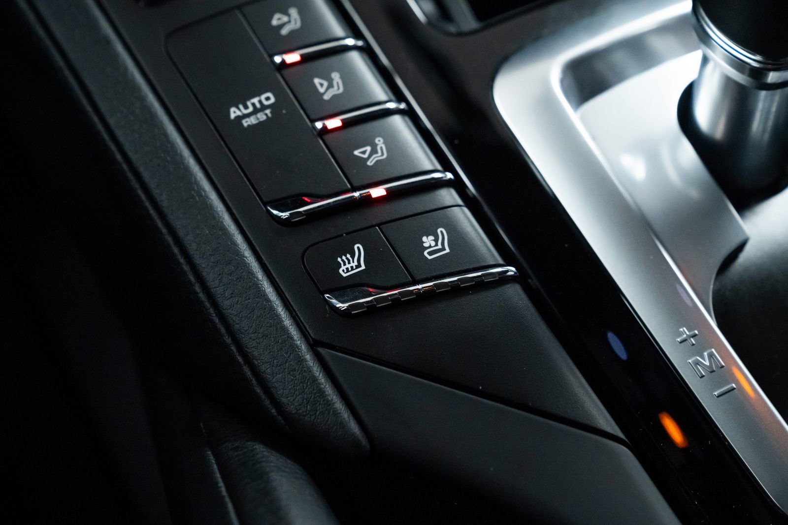 Used 2016 Porsche Cayenne image 14