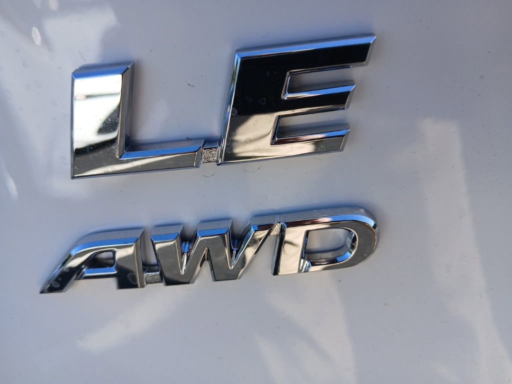 New 2025 Toyota RAV4 LE image 9