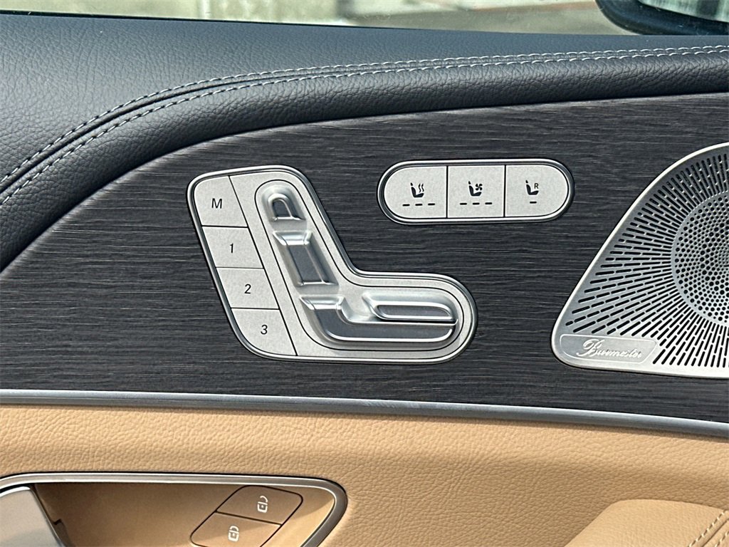 New 2026 Mercedes-Benz GLS 580 4MATIC image 12