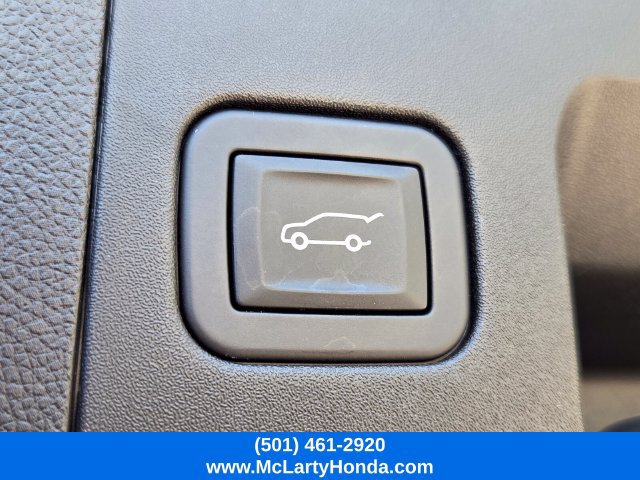 Used 2025 Cadillac XT4 Premium Luxury AWD/4WD image 16