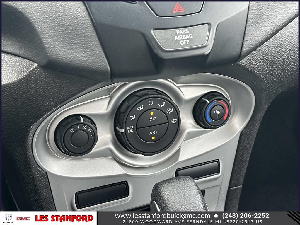 Used 2019 Ford Fiesta SE FWD image 29