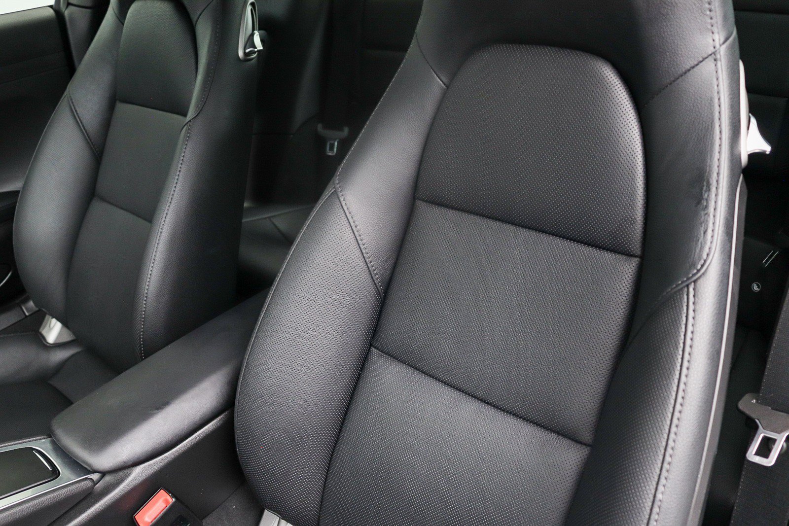 Used 2015 Porsche 911 Carrera 4S AWD/4WD image 31