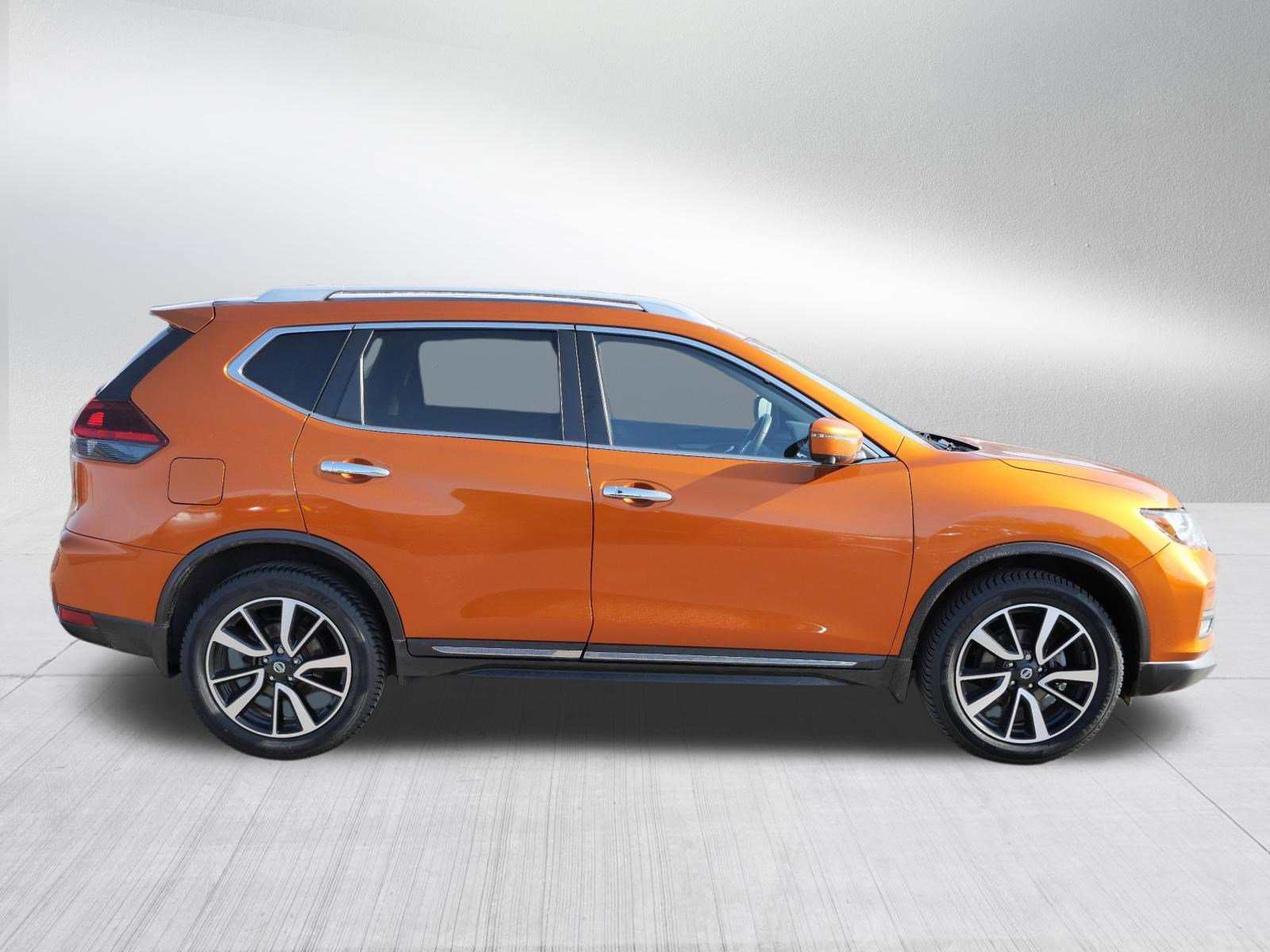 Used 2020 Nissan Rogue SL w/ Premium Package image 8