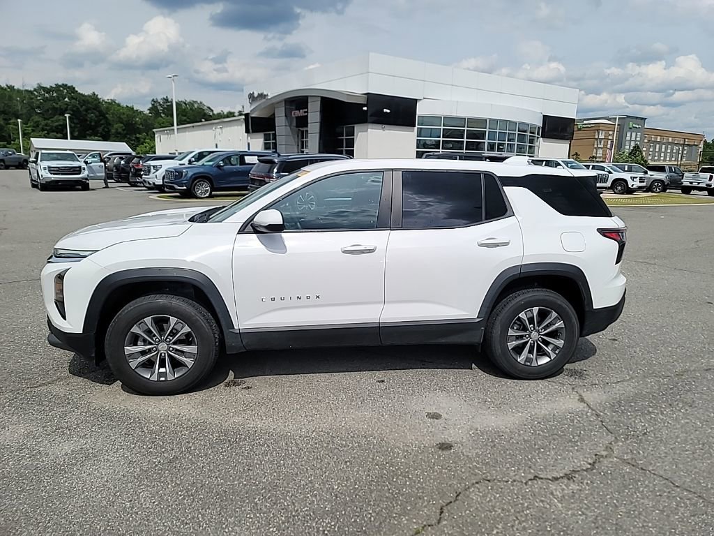 Used 2025 Chevrolet Equinox LT FWD image 4