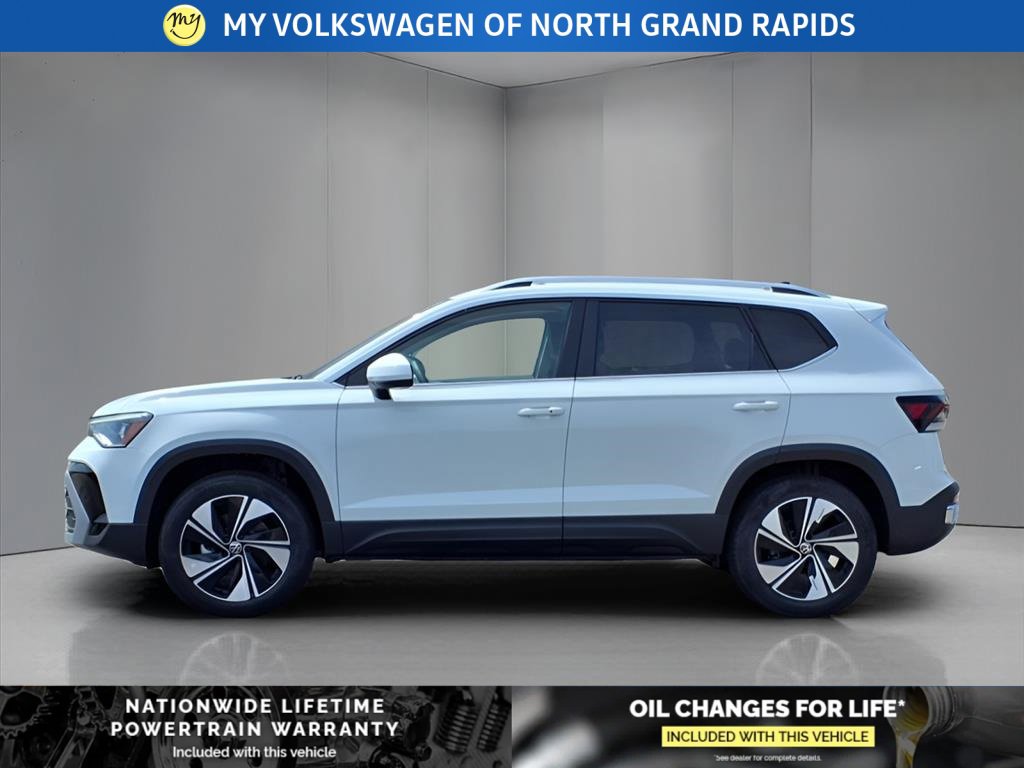 New 2025 Volkswagen Taos SE image 7