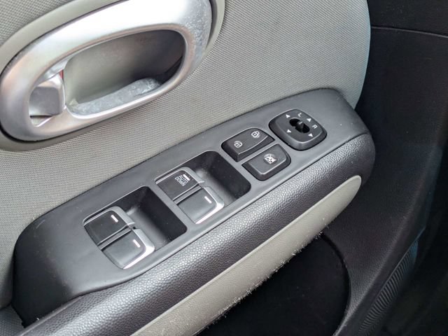 Used 2018 Kia Soul FWD image 21