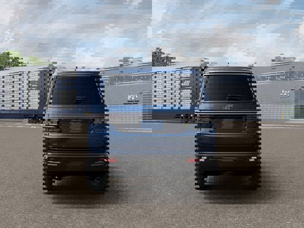 New 2026 Jeep Grand Wagoneer 4WD image 7