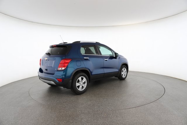 Used 2019 Chevrolet Trax LT w/ LT Convenience Package image 18