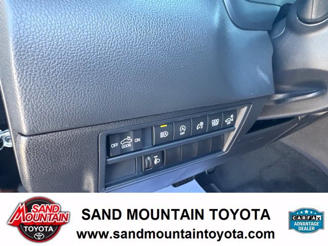 Used 2026 Toyota Tundra Limited AWD/4WD image 14
