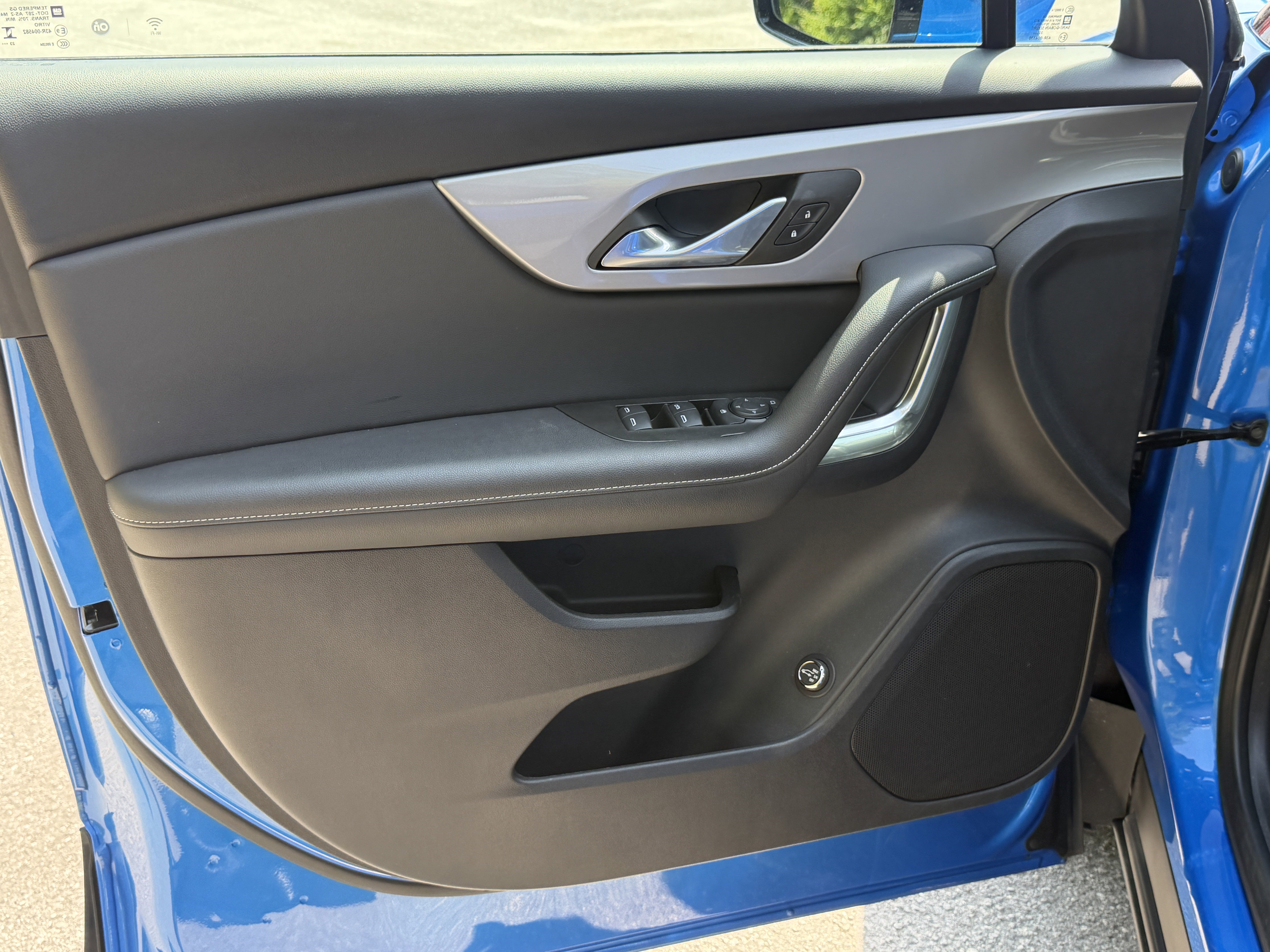 Used 2024 Chevrolet Blazer LT w/ Convenience Package FWD image 12