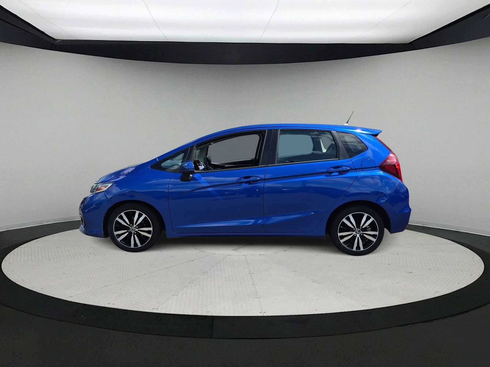 Used 2018 Honda Fit EX image 5