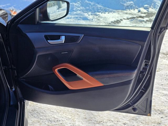 Used 2016 Hyundai Veloster Turbo image 14