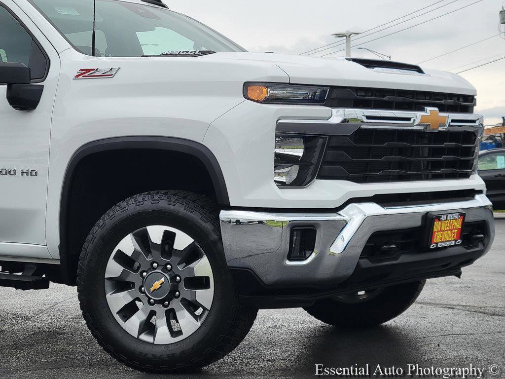 Certified 2024 Chevrolet Silverado 2500 LT w/ All Star Edition AWD/4WD image 3
