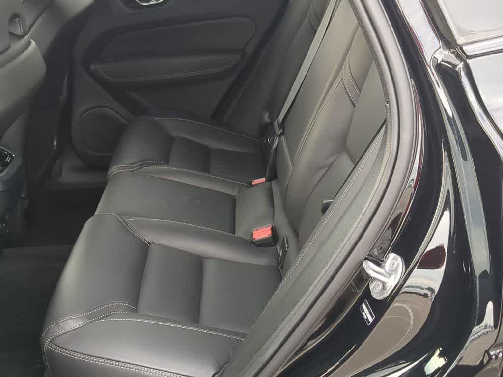 Used 2025 Volvo XC60 B5 Ultra w/ Protection Package Premier AWD/4WD image 18