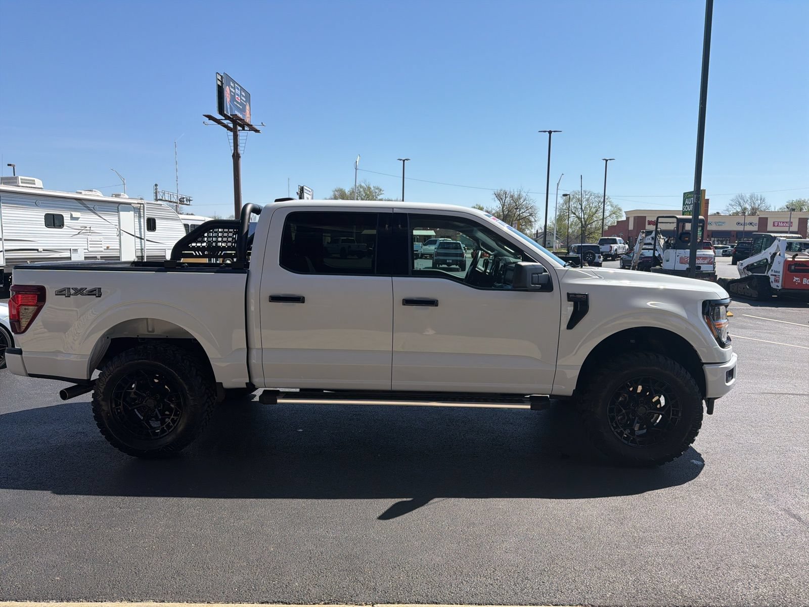 Used 2025 Ford F150 XLT w/ Equipment Group 301A Standard AWD/4WD image 21