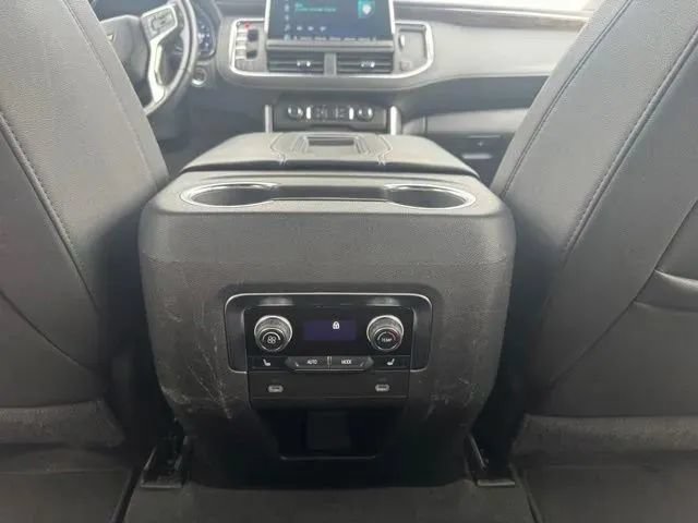 Used 2024 Chevrolet Suburban Premier AWD/4WD image 20