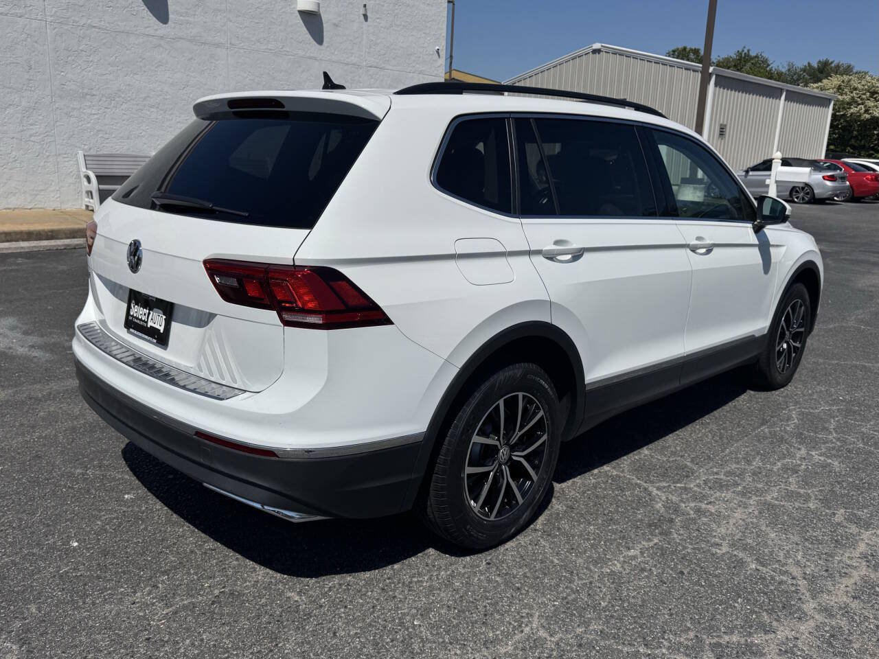 Used 2021 Volkswagen Tiguan SE FWD image 6