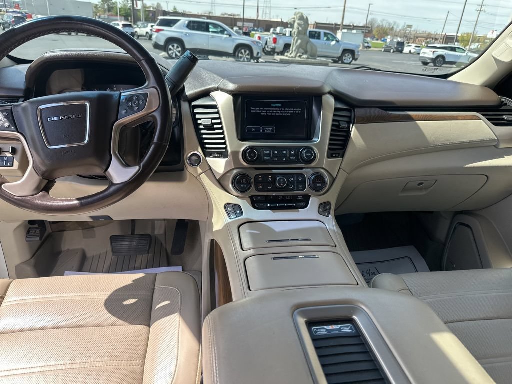 Used 2020 GMC Yukon Denali w/ Denali Ultimate Package AWD/4WD image 14