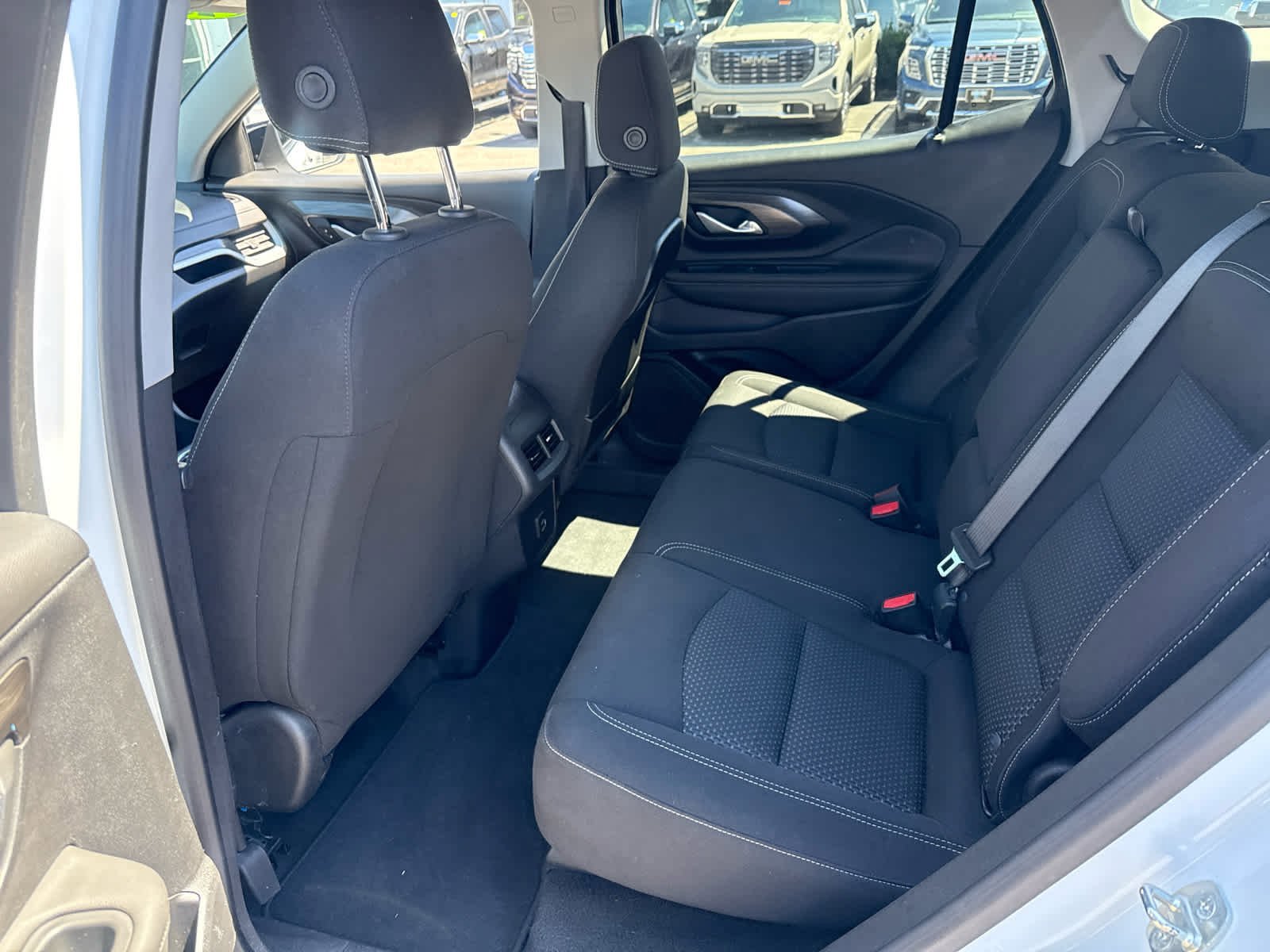 Used 2023 GMC Terrain SLE w/ Driver Convenience Package AWD/4WD image 21