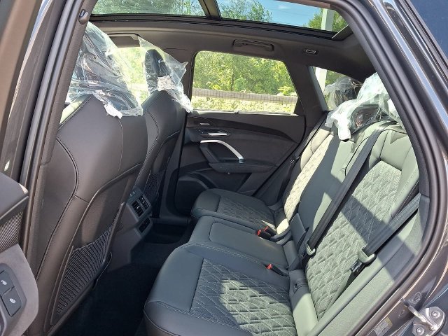 New 2026 Audi SQ5 Premium Plus AWD/4WD image 6