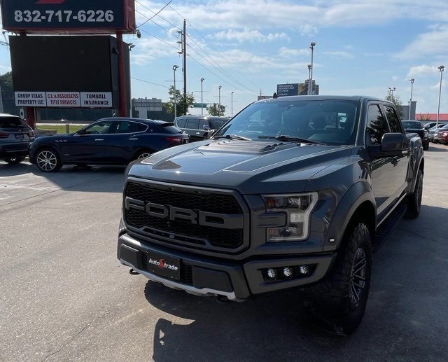 Used 2020 Ford F150 Raptor w/ Equipment Group 802A Luxury image 4