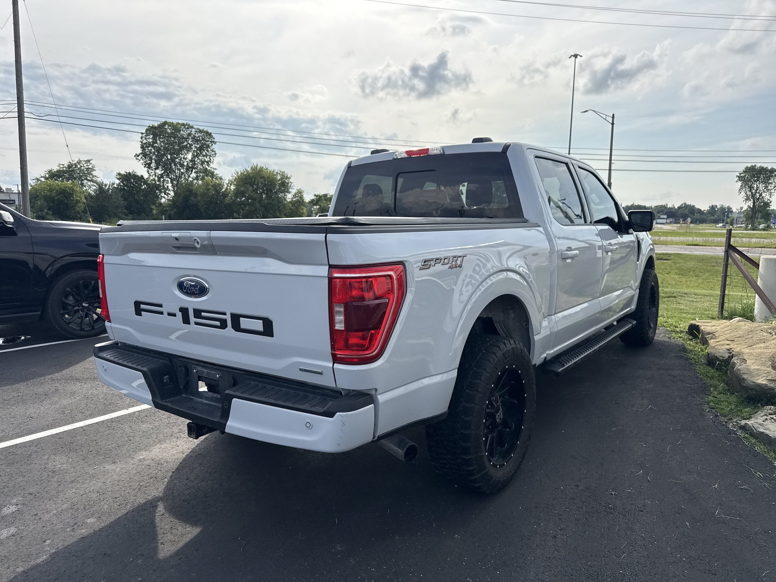 Used 2022 Ford F150 XLT w/ Equipment Group 302A High AWD/4WD image 2
