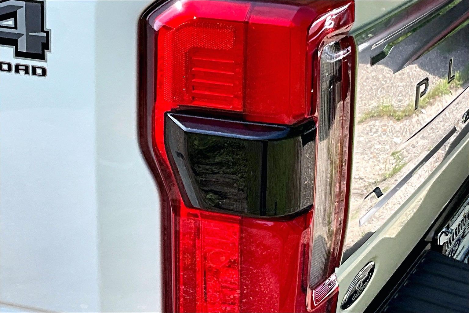 Used 2024 Ford F350 Platinum AWD/4WD image 31
