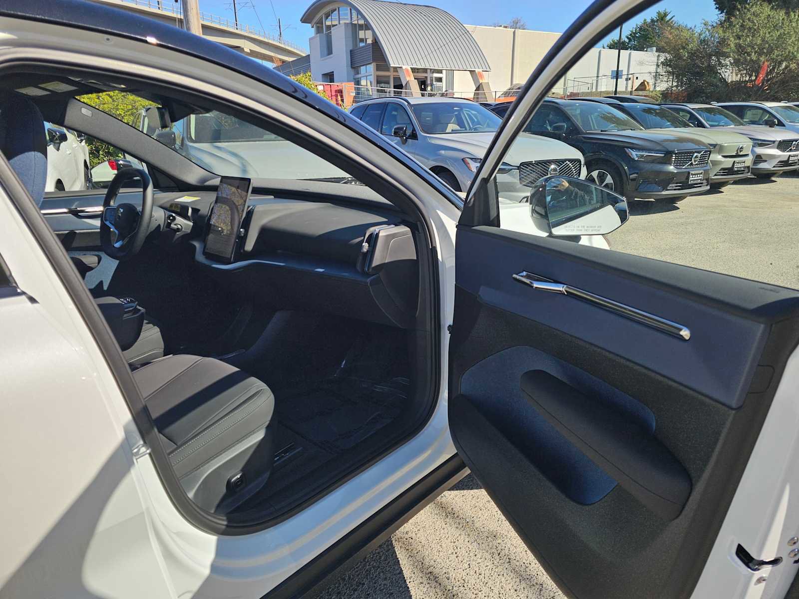 New 2026 Volvo EX30 Plus w/ Climate Package image 12