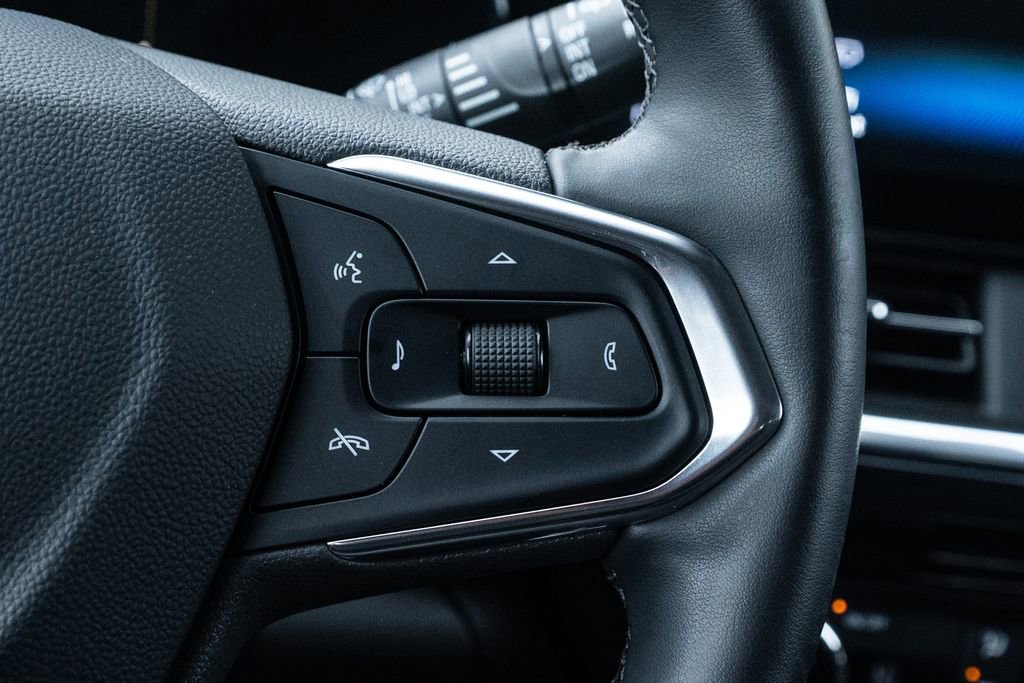 Used 2025 Chevrolet Trax ACTIV w/ Driver Confidence Package image 19