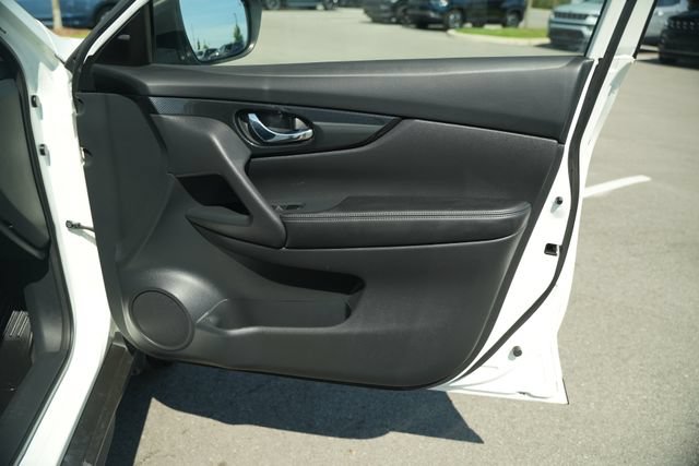 Used 2019 Nissan Rogue SL w/ Premium Package AWD/4WD image 21