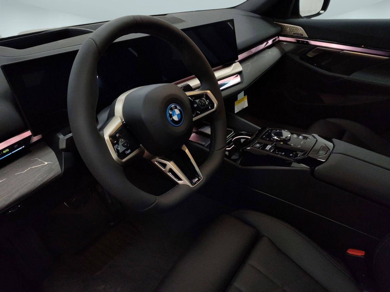 New 2026 BMW i5 eDrive40 w/ Executive Package image 4