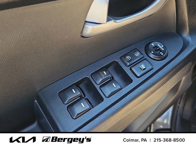 Used 2011 Kia Sportage LX FWD image 27