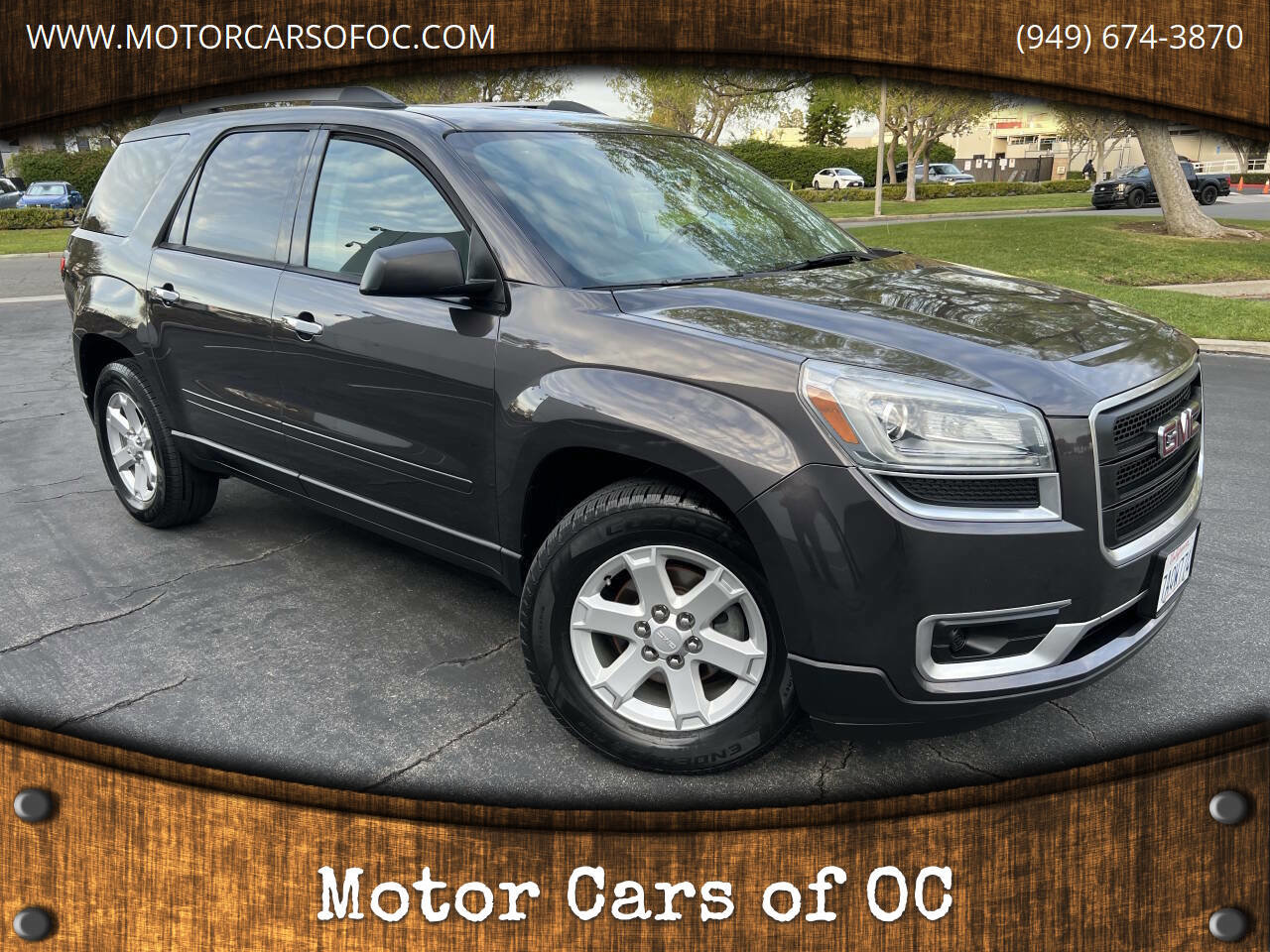 Used 2013 GMC Acadia SLE image 1