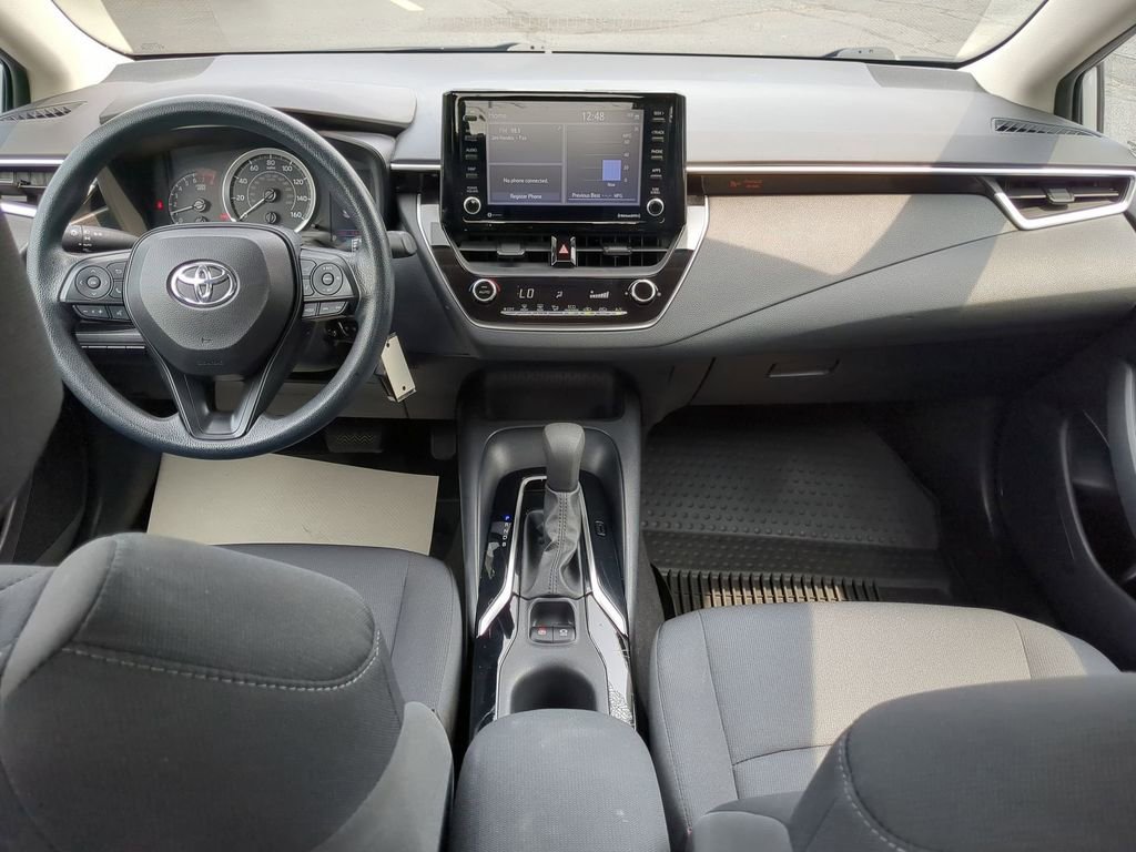 Used 2022 Toyota Corolla LE image 11
