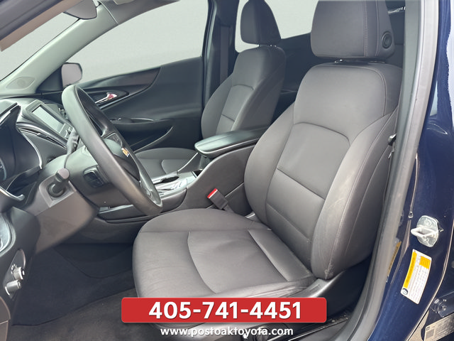 Used 2018 Chevrolet Malibu LT FWD image 29