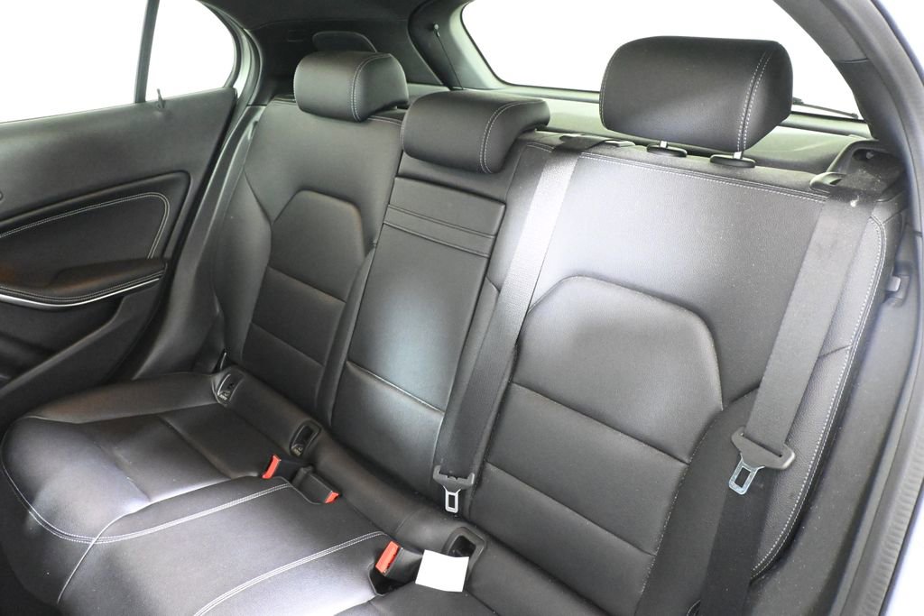 Used 2018 Mercedes-Benz GLA 250 4MATIC image 4