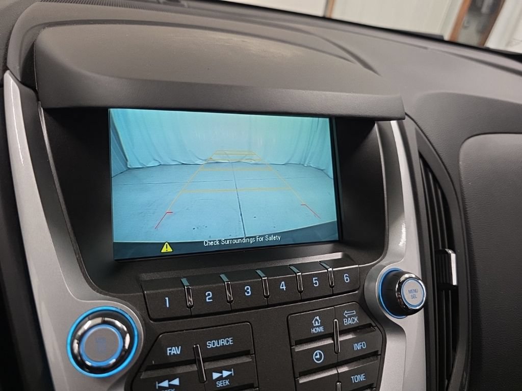 Used 2015 Chevrolet Equinox LT w/ Driver Convenience Package FWD image 19