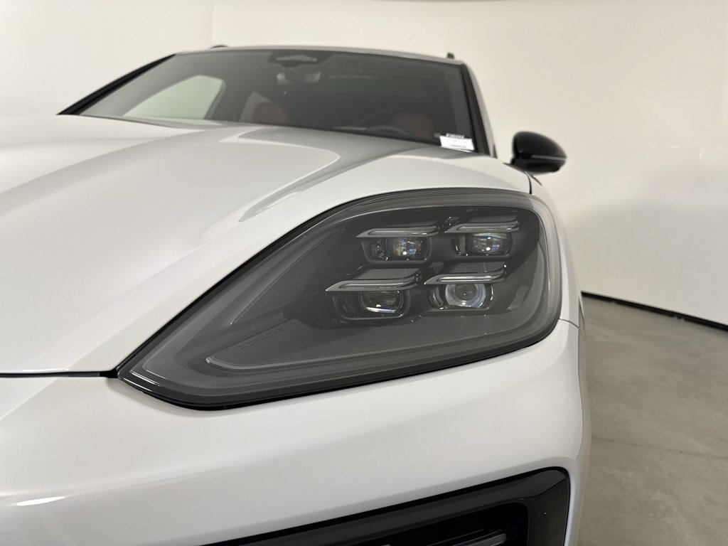 New 2026 Porsche Cayenne S AWD/4WD image 11