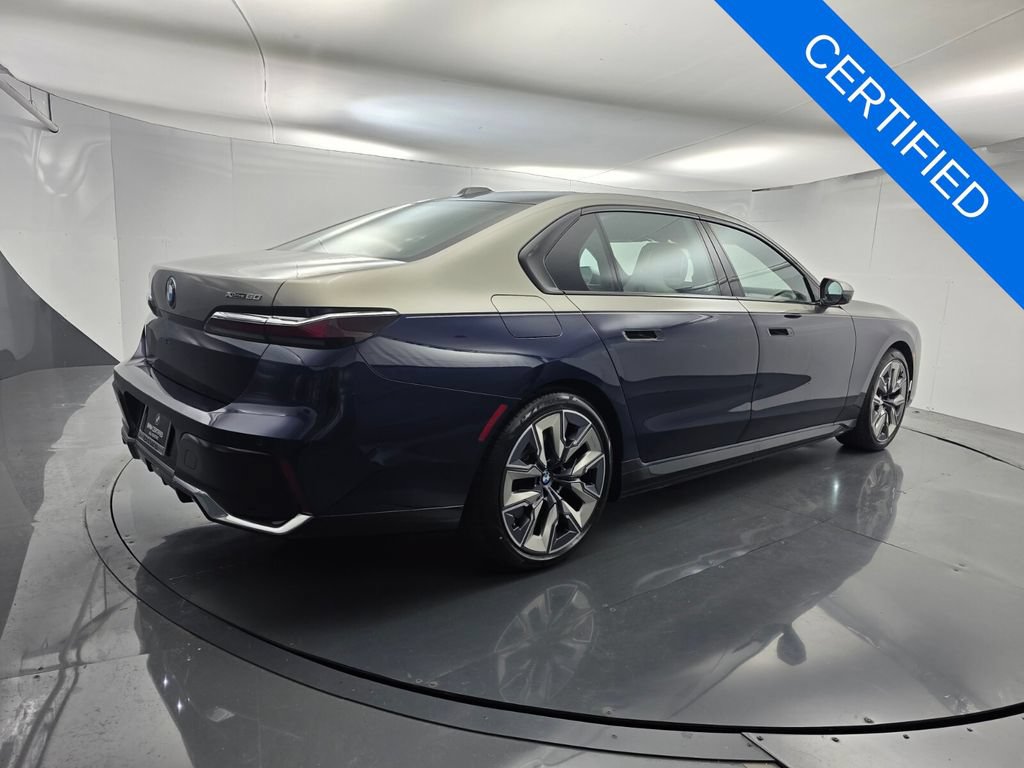 Used 2023 BMW i7 xDrive60 AWD/4WD image 4