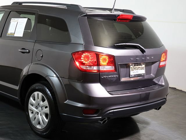 Used 2019 Dodge Journey SE w/ Connectivity Group FWD image 11