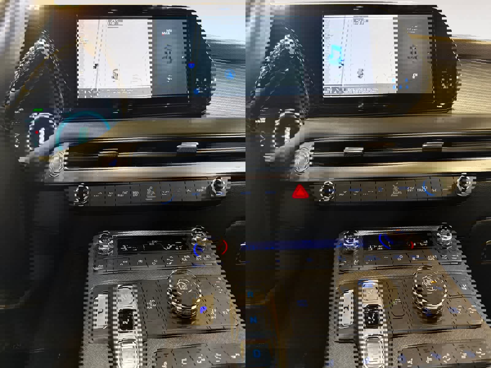 Used 2023 Hyundai Palisade Limited w/ Cargo Package image 12