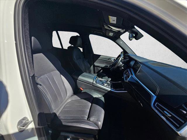 Used 2021 BMW X5 M50i w/ Premium Package image 16