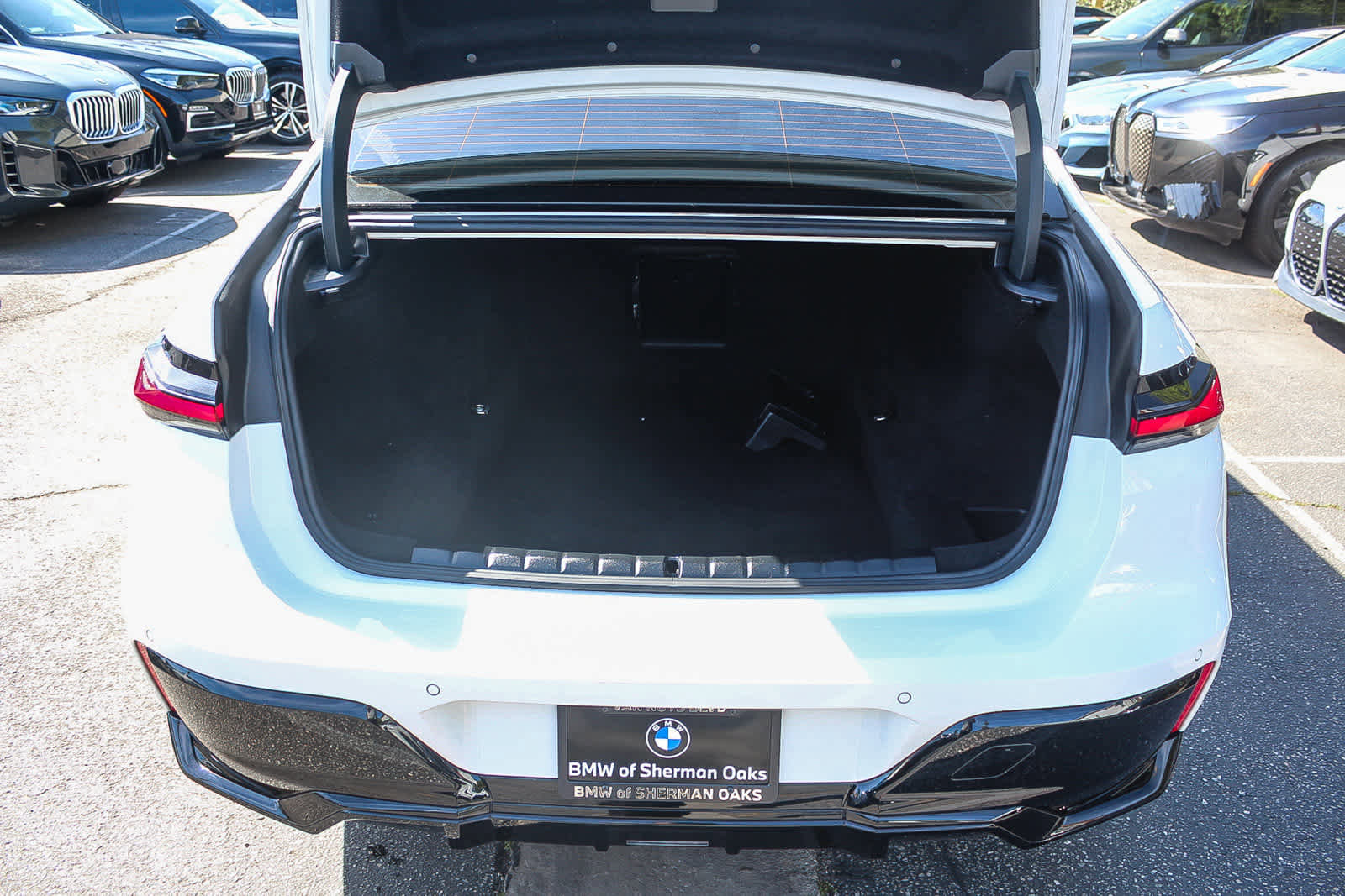 Certified 2023 BMW 740i image 25