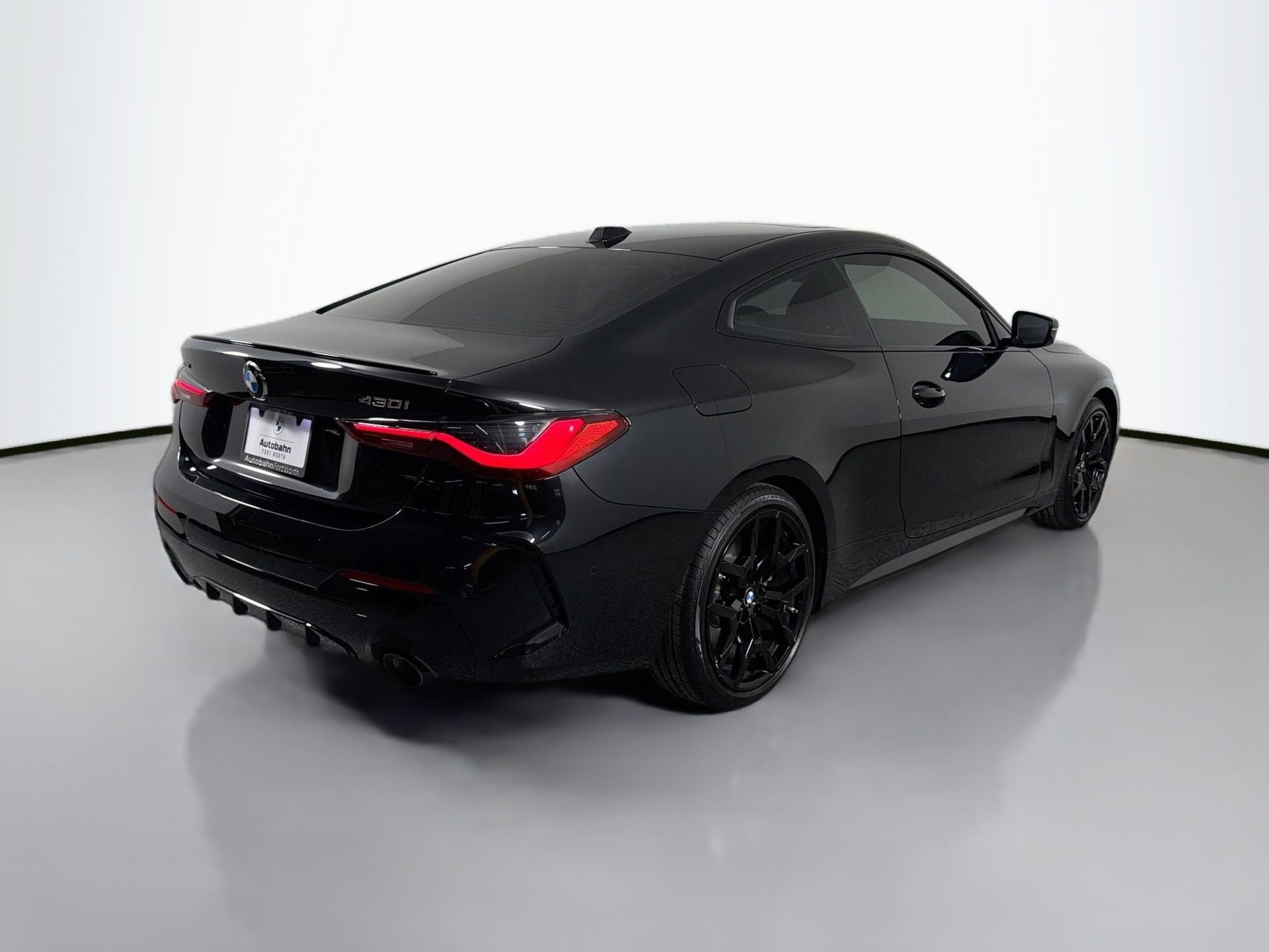 New 2026 BMW 430i xDrive Coupe w/ M Sport Package image 5