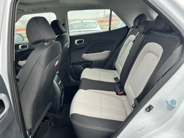 New 2026 Hyundai Venue SEL FWD image 18