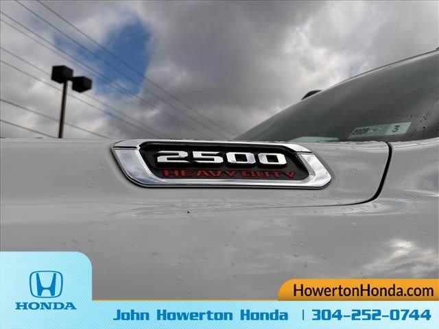 Used 2022 RAM 2500 Big Horn w/ Cold Weather Group AWD/4WD image 11
