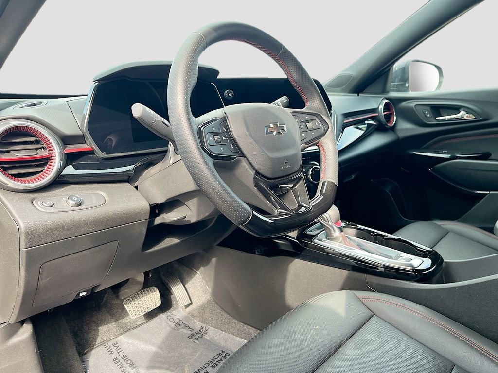 Used 2024 Chevrolet Trax RS w/ Driver Confidence Package image 9