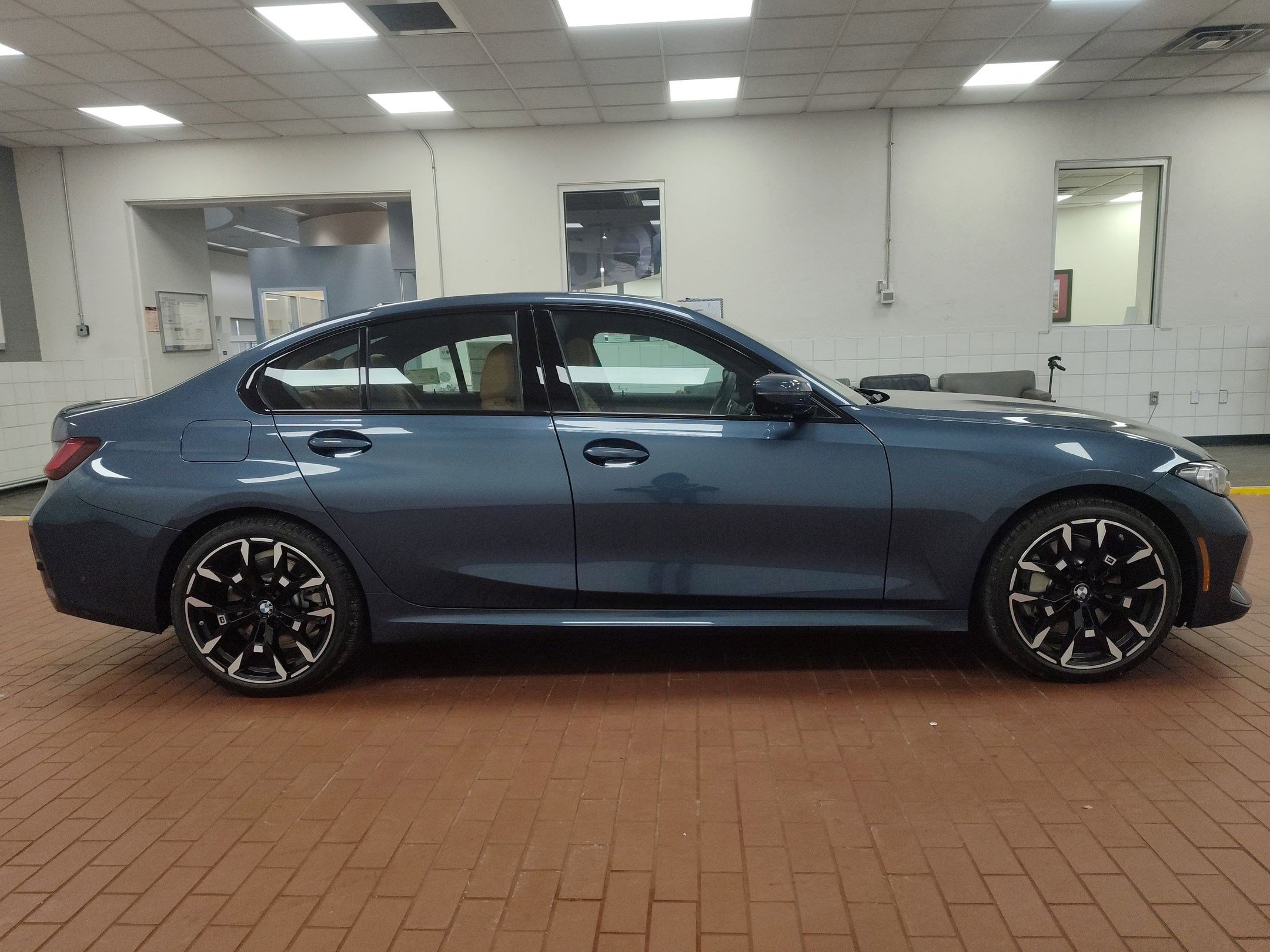 New 2026 BMW 330i xDrive Sedan w/ M Sport Package image 7