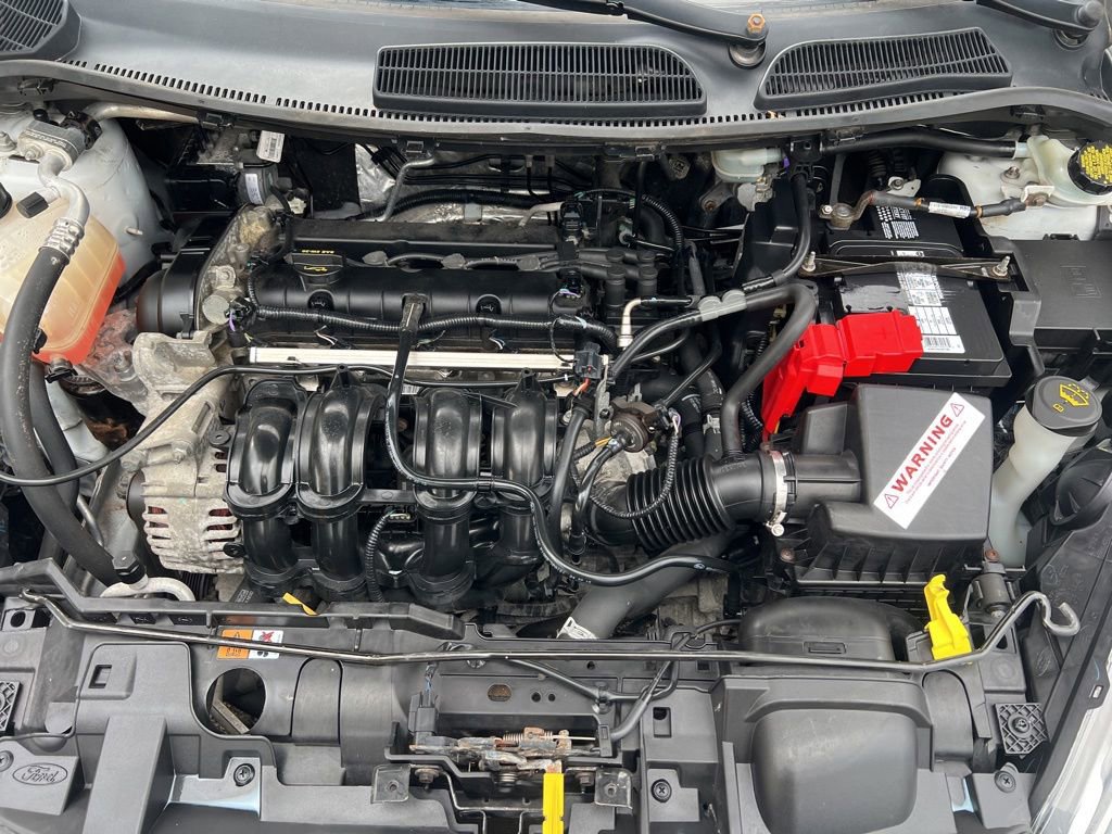 Used 2015 Ford Fiesta SE FWD image 27
