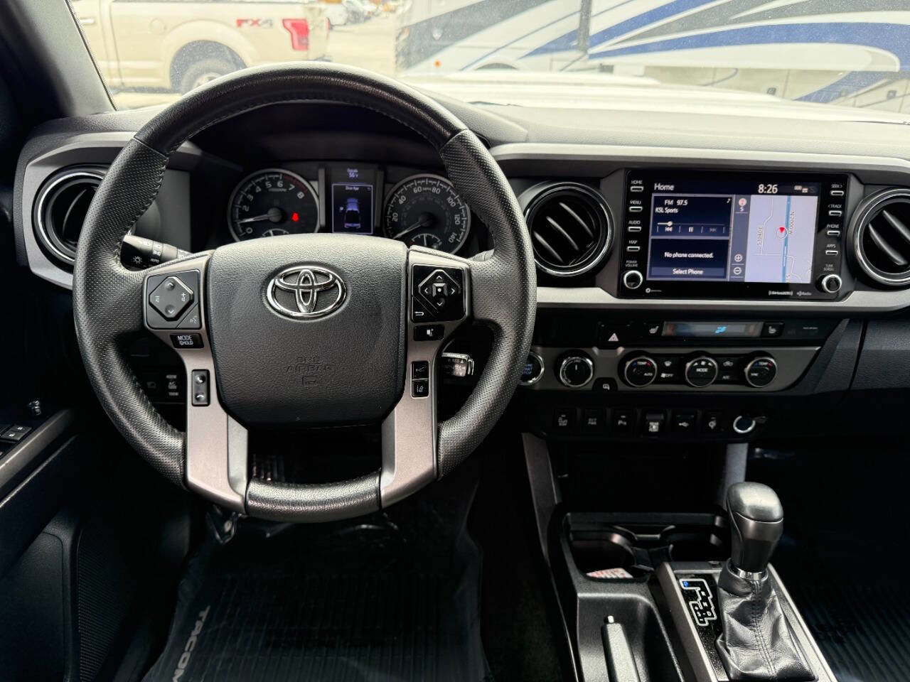 Used 2020 Toyota Tacoma TRD Sport w/ Technology Package image 28